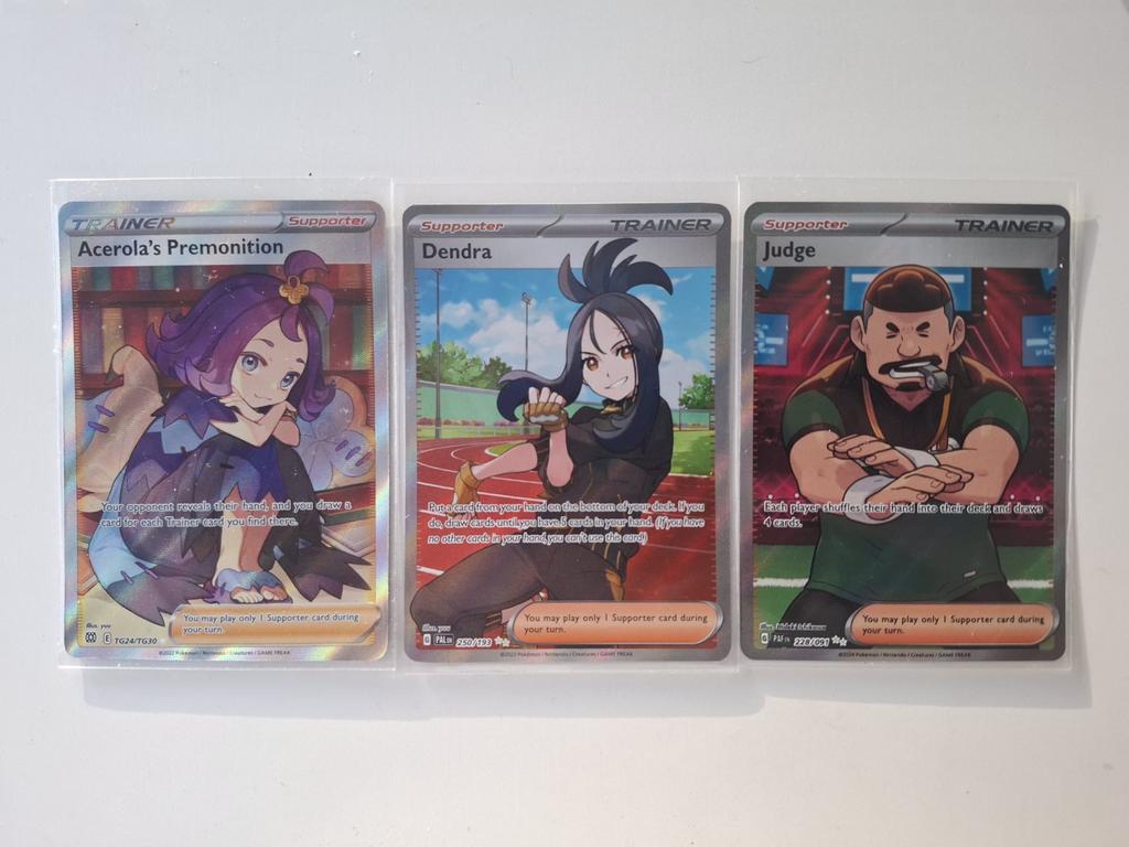 3 verschillende trainer pokemonkaarten, Ophalen, Zo goed als nieuw, Meerdere kaarten
