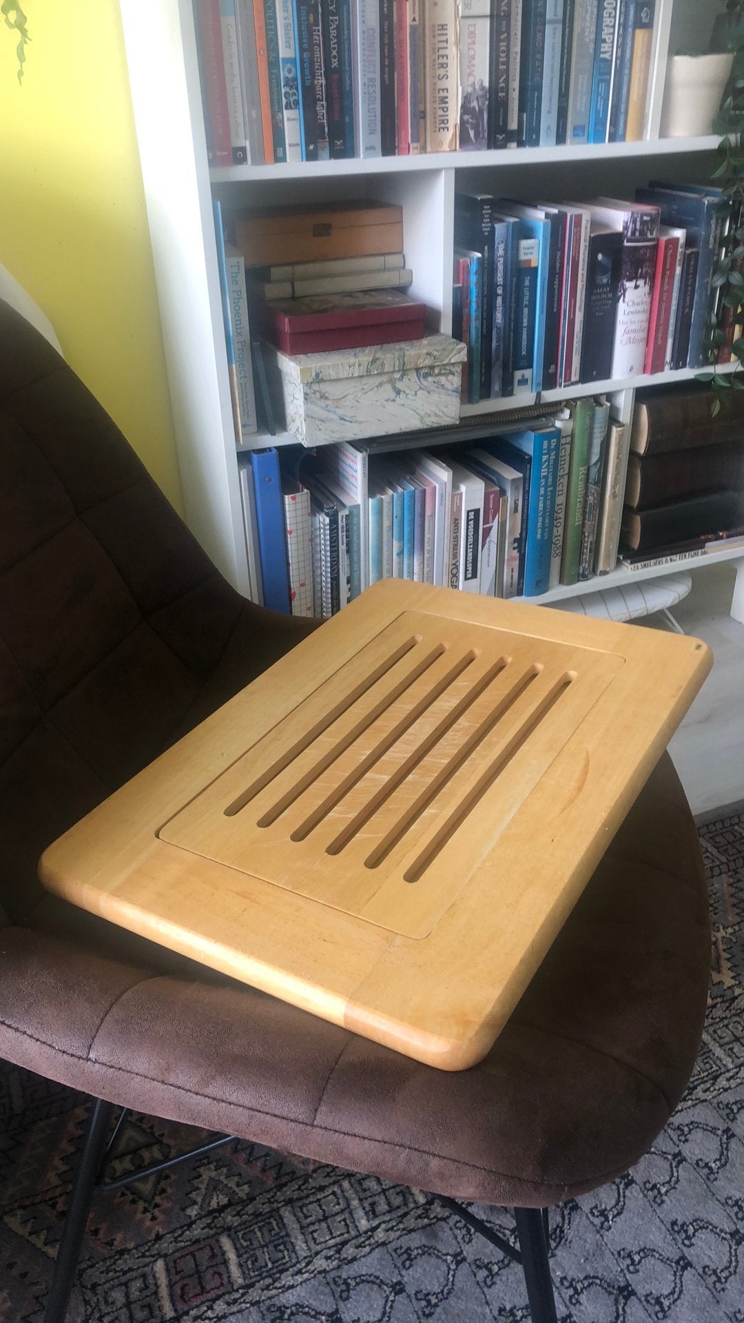 Broodsnijplank broodplank groot 43 x 29cm, Ophalen of Verzenden, Zo goed als nieuw, Hout, Cd's