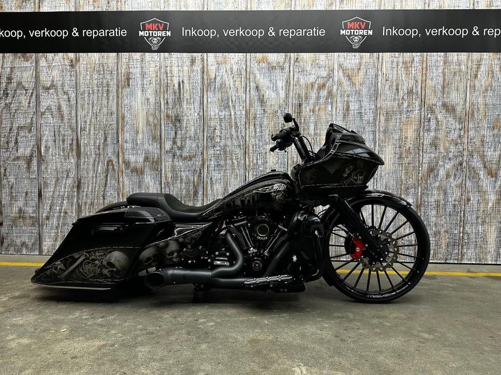 HARLEY-DAVIDSON ROAD GLIDE SPECIAL FLTRXS (bj 2018) 18,501 k, Motoren, 2 cilinders, Bedrijf, Onbekend, Toermotor