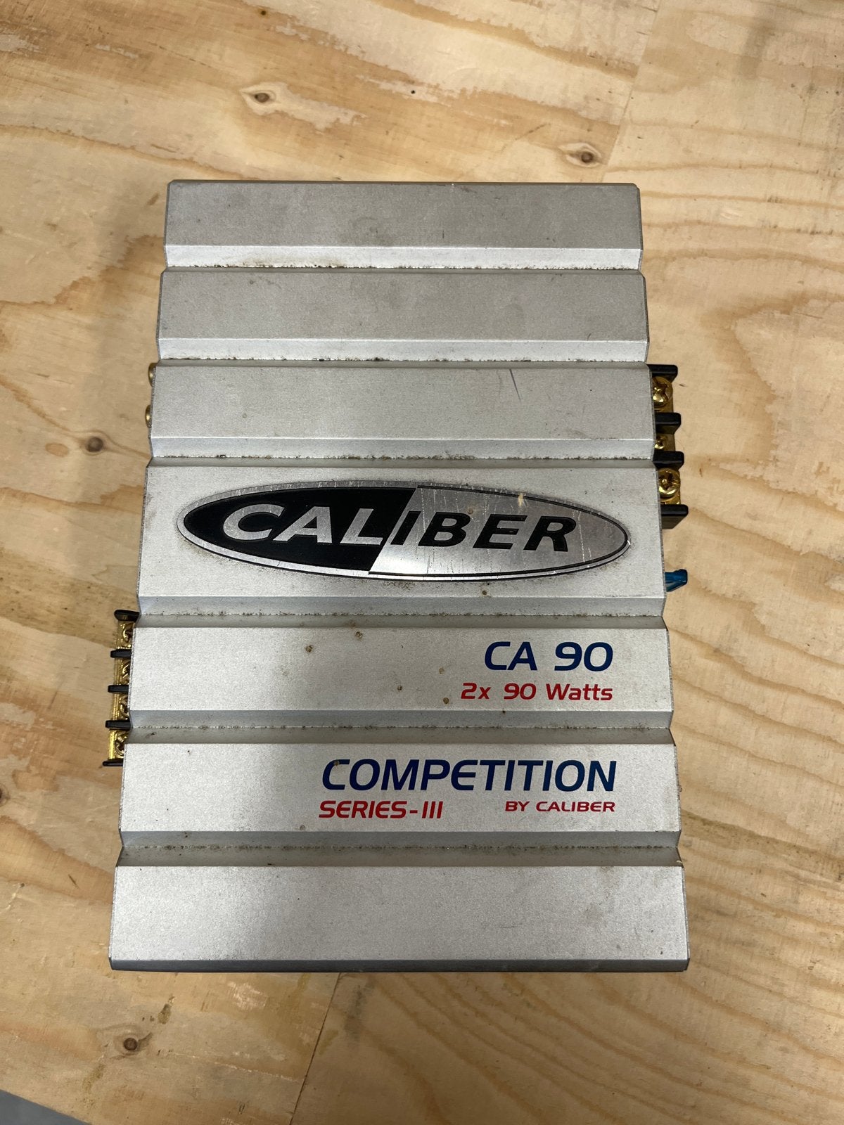 Caliber CA 90 Competition Series-III Versterker, Auto diversen, Ophalen of Verzenden, Gebruikt