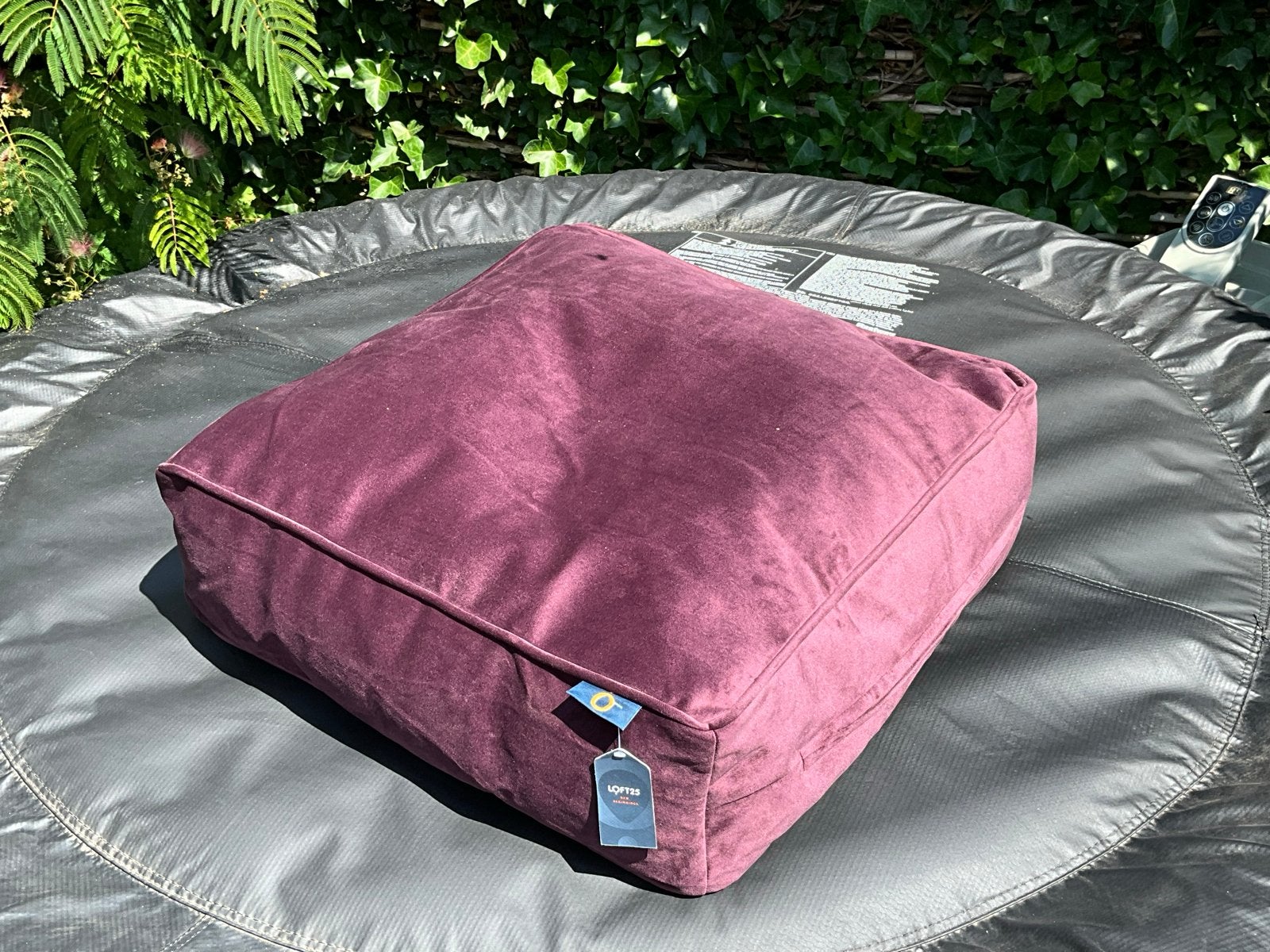 Loft25 Vloerkussen Velvet Aubergine 60x60cm, Huis en Inrichting, Ophalen of Verzenden, Nieuw, Paars, Overige typen
