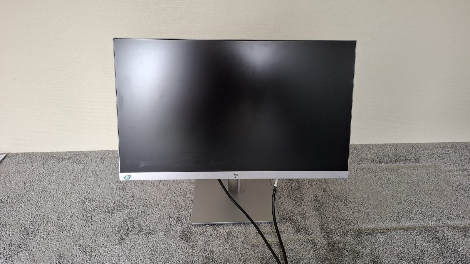 HPE243 monitor 24 inch, Computers en Software, Ophalen, IPS, Full HD, Zo goed als nieuw