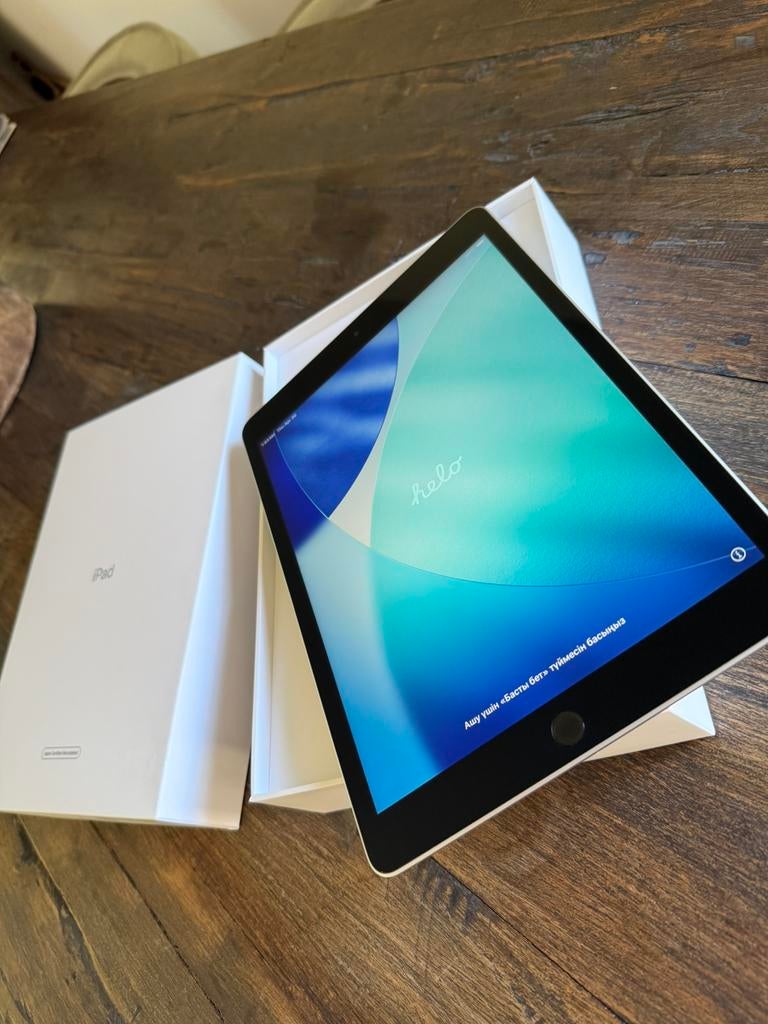Apple iPad 9e generatie (2021) 256GB – Zo goed als nieuw, Computers en Software, Apple iPads, Apple iPad, Zo goed als nieuw, Wi-Fi