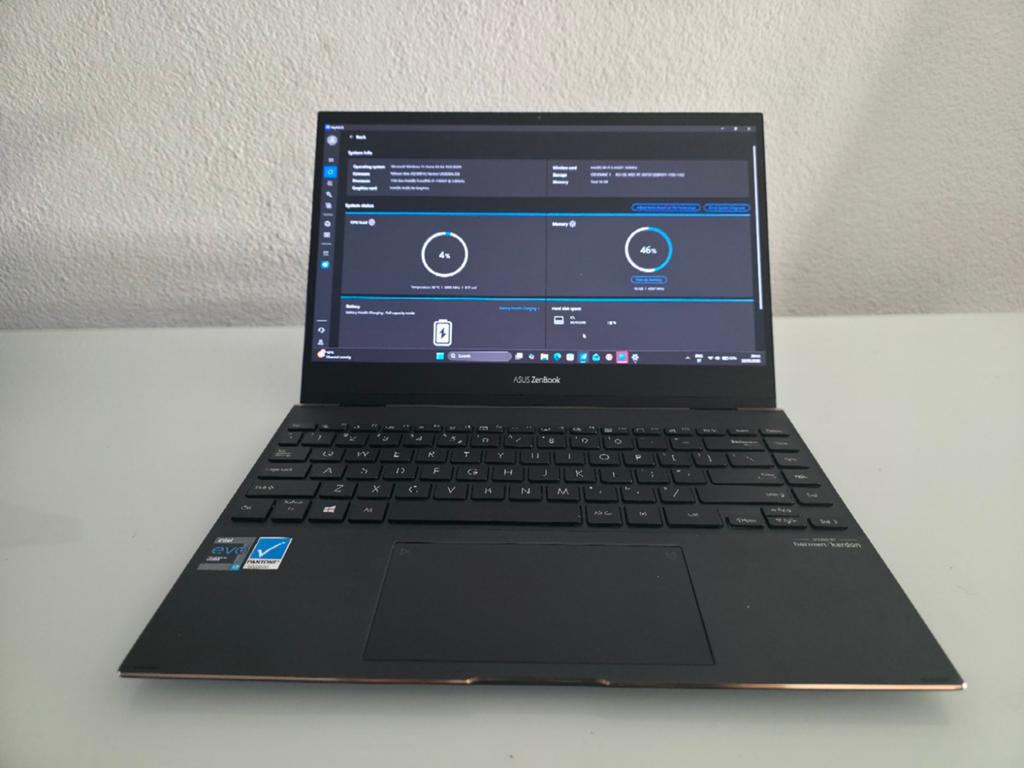 Asus ZenBook 13'3" - 4K Oled, Computers en Software, Monitoren, Gaming, IPS, Nieuw, Ophalen of Verzenden