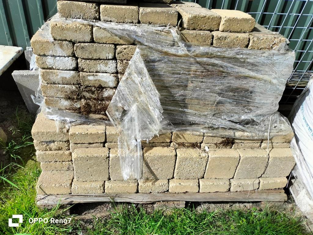 Gele getrommelde cobble stones 15x15x4 cm - ca. 7,4 m2, Tuin en Terras, Tegels en Klinkers, Gebruikt, Klinkers, Beton, 5 tot 10 m²