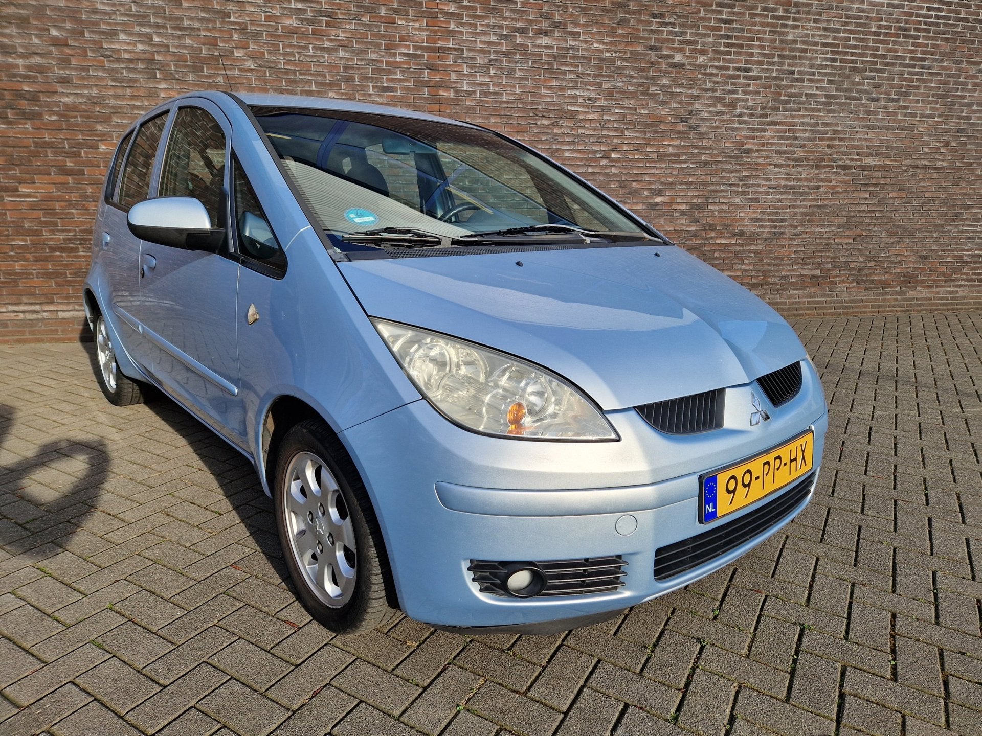Mitsubishi Colt 1.3 Inform Cool 5 deurs airco APK 04-2027, Auto's, Stof, Gebruikt, Blauw, Colt