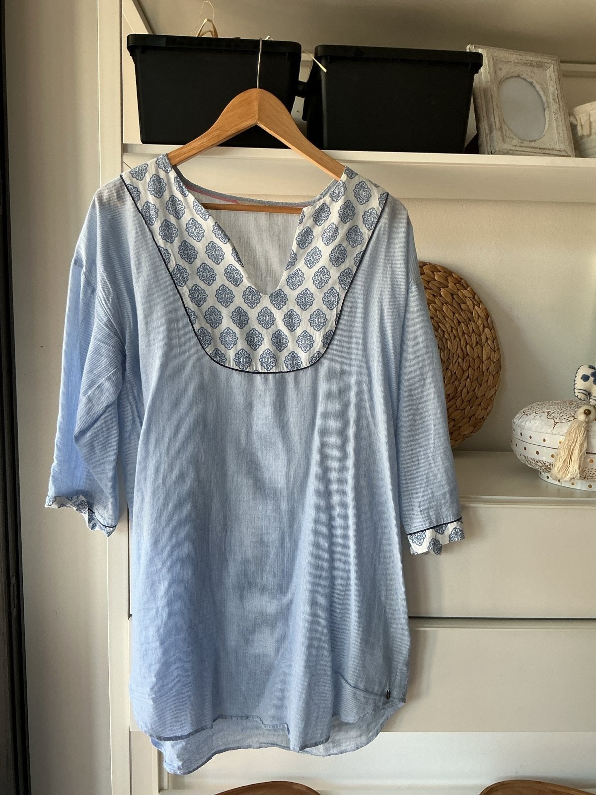Bon ‘A Parte Tuniek/Blouse Maat M (38/40) Lichtblauw, Kleding | Dames, Ophalen of Verzenden, Zo goed als nieuw, Maat 38/40 (M)