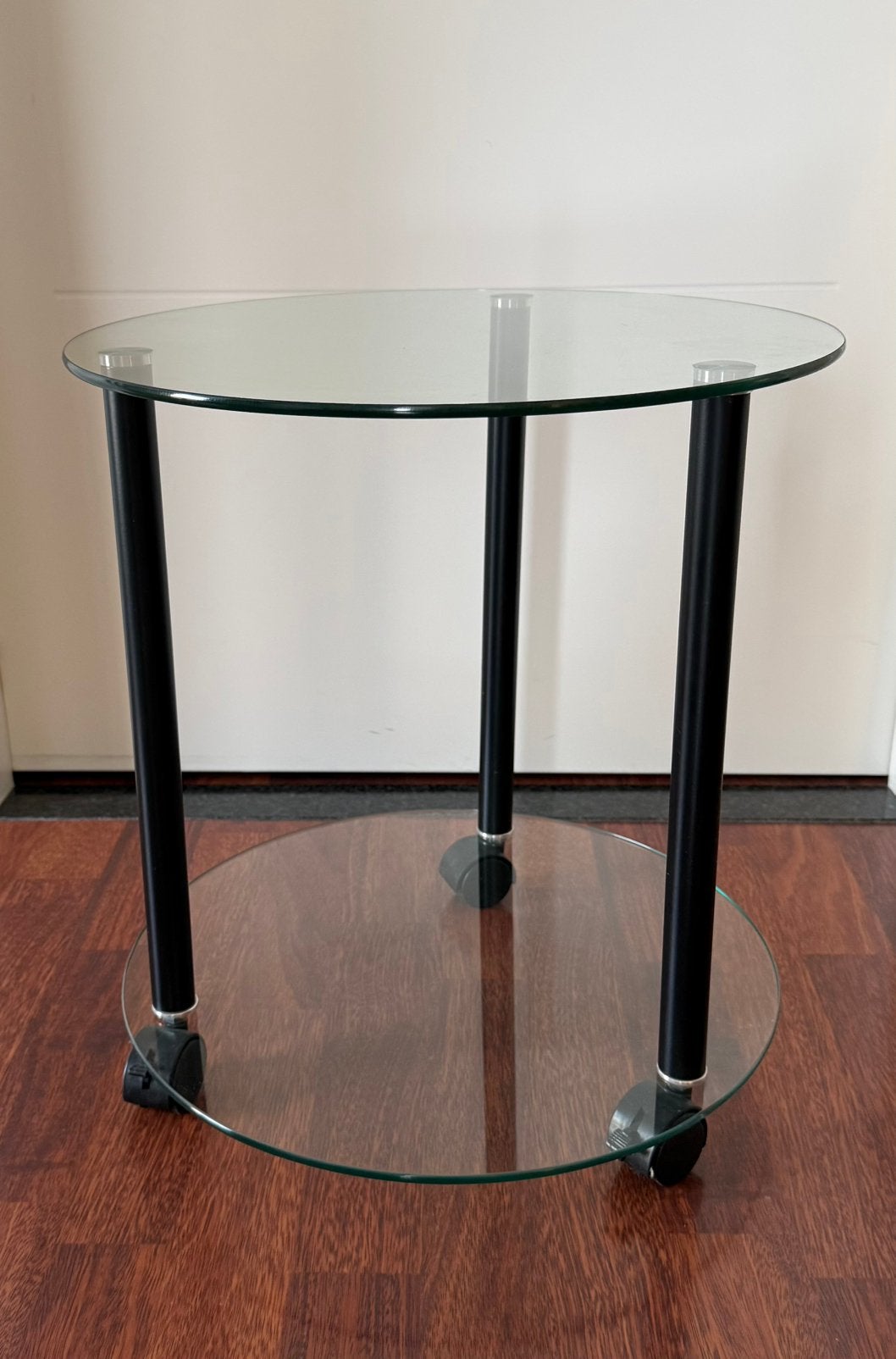 Moderne bijzettafel glas met wieltjes, 40 br 43 ho, Minder dan 55 cm, Rond, Ophalen, 45 tot 60 cm