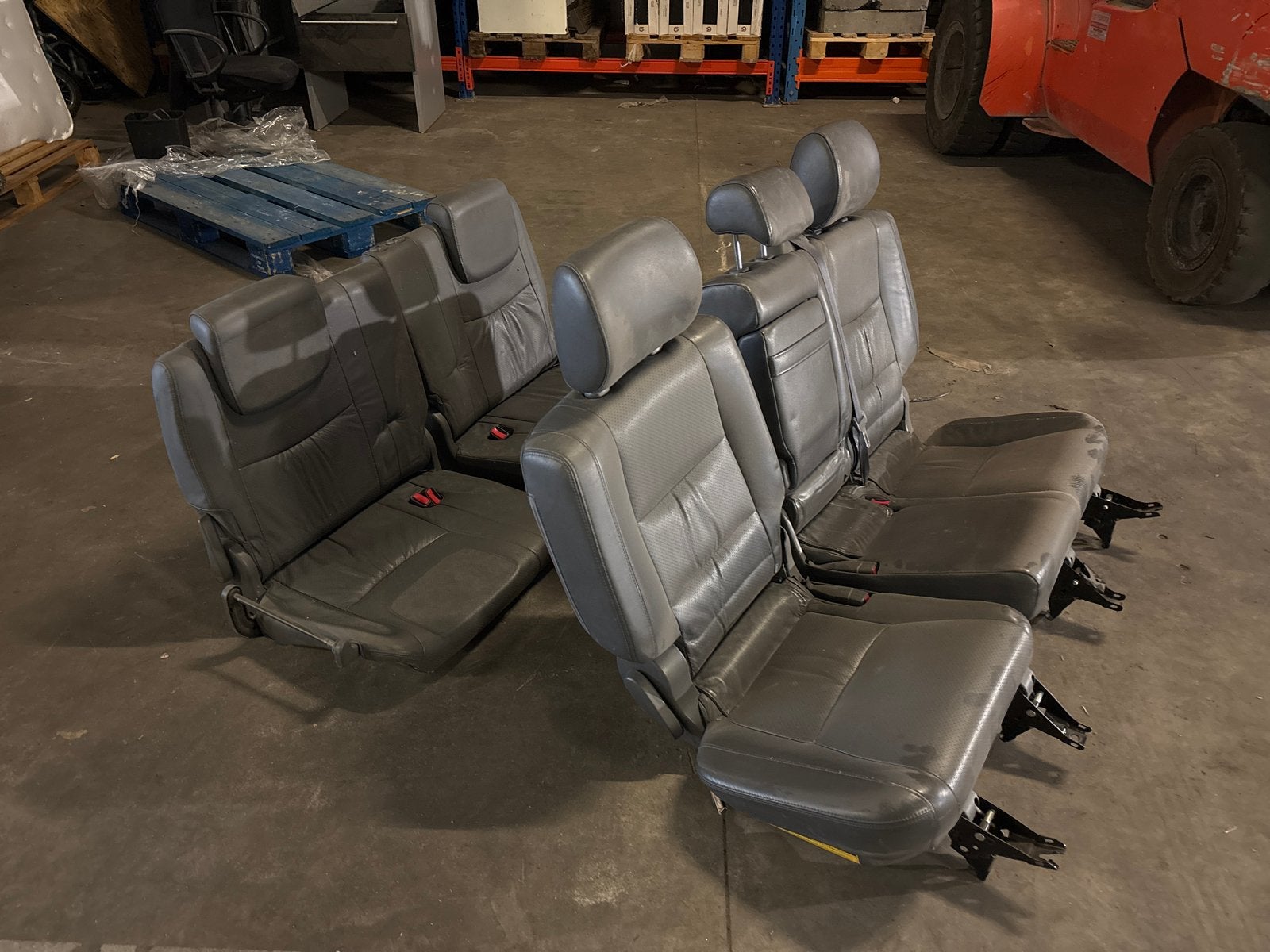2e en 3e rij stoelen grijs leer Toyota Land Cruiser 3.0 D4D, Ophalen of Verzenden, Gebruikt, Toyota