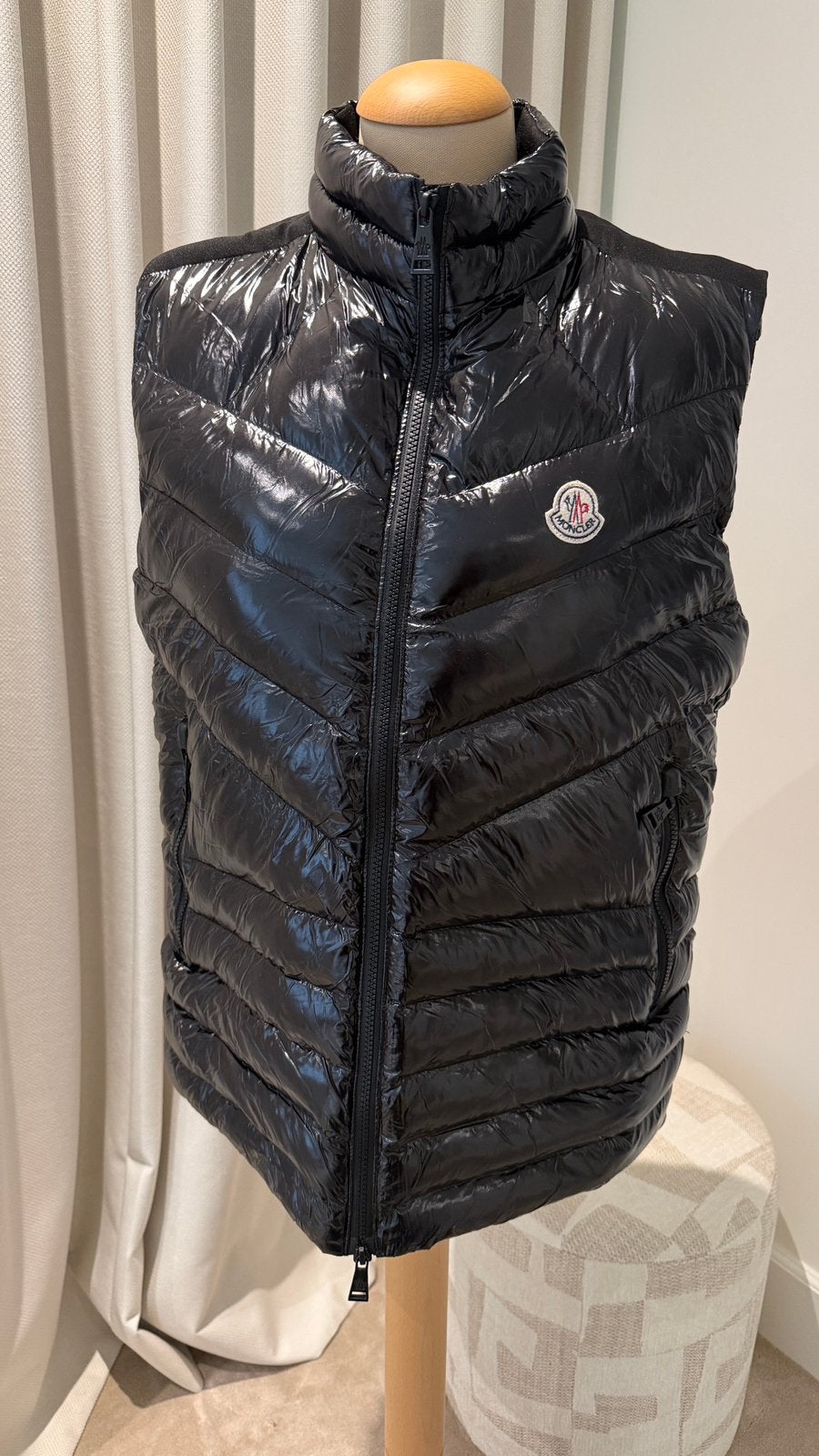 Moncler bodywarmer maat 1, Ophalen of Verzenden, Zo goed als nieuw, Zwart