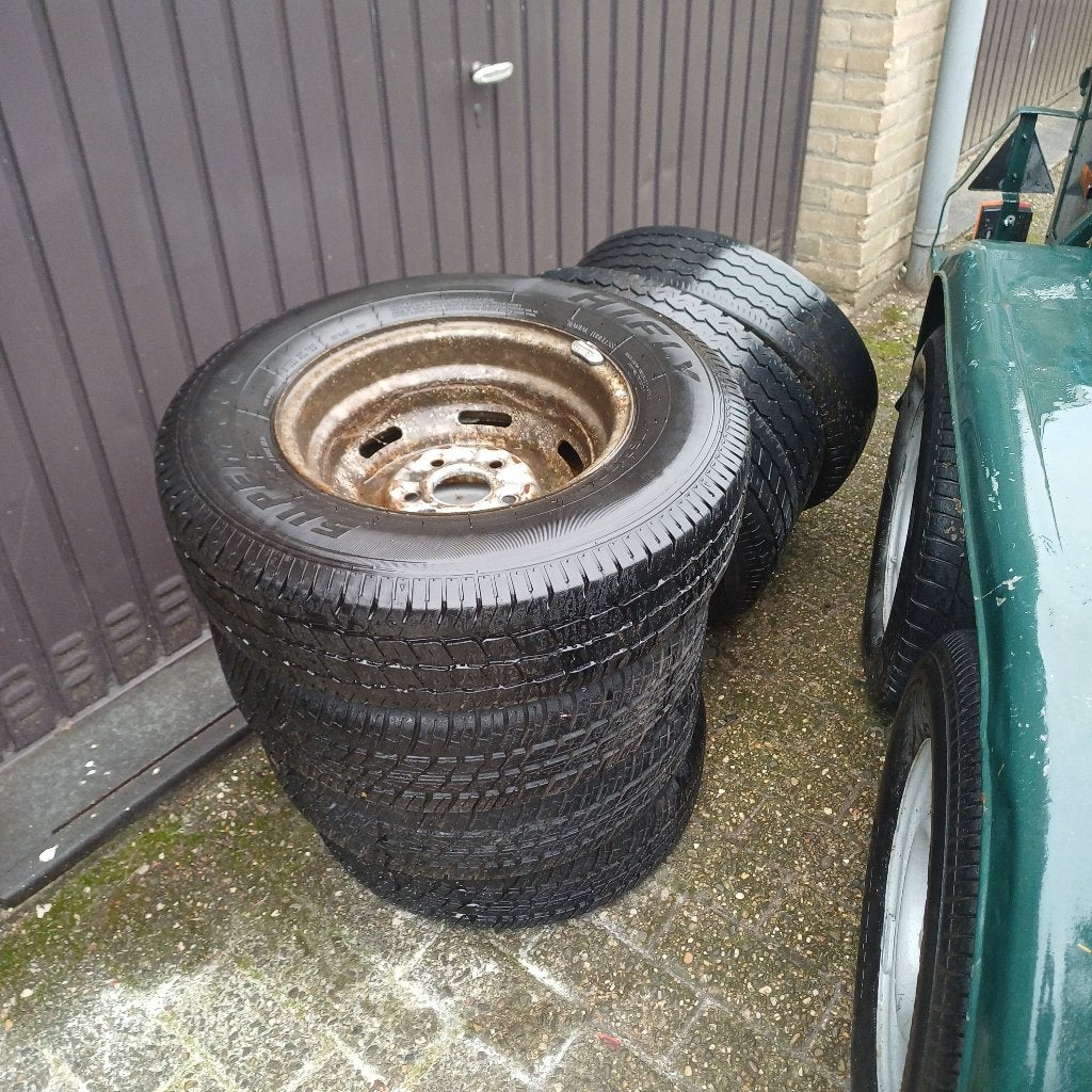 Aanhangwagen banden, Auto diversen, Aanhangwagen-onderdelen, Ophalen, Gebruikt