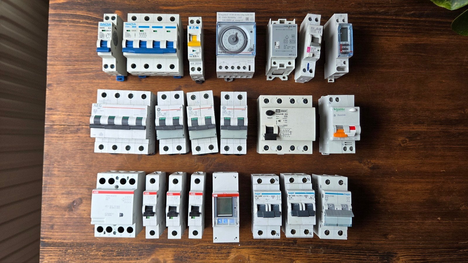 Diverse groepenkast componenten, Hobby en Vrije tijd, Elektronica-componenten, Ophalen