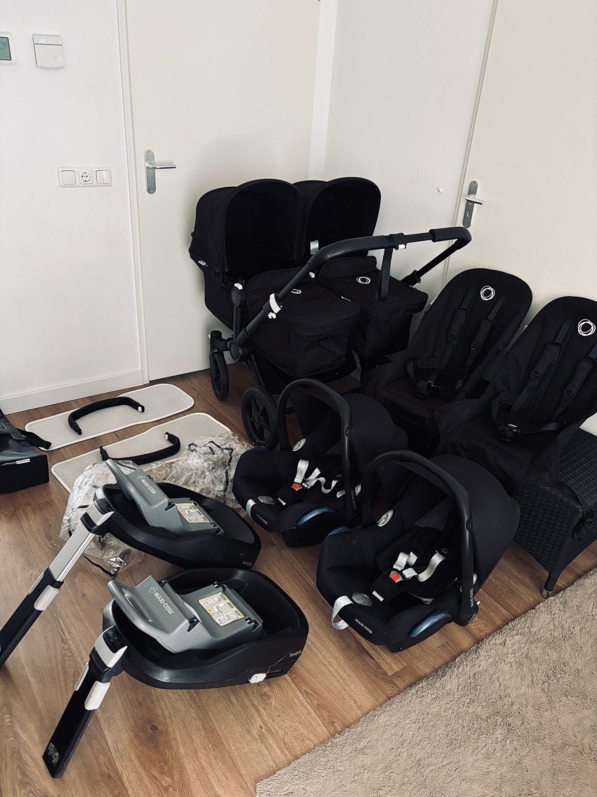 Bugaboo Donkey 3 Twin geheel compleet met maxicosi’s, Kinderen en Baby's, Kinderwagens en Combinaties, Ophalen, Zo goed als nieuw