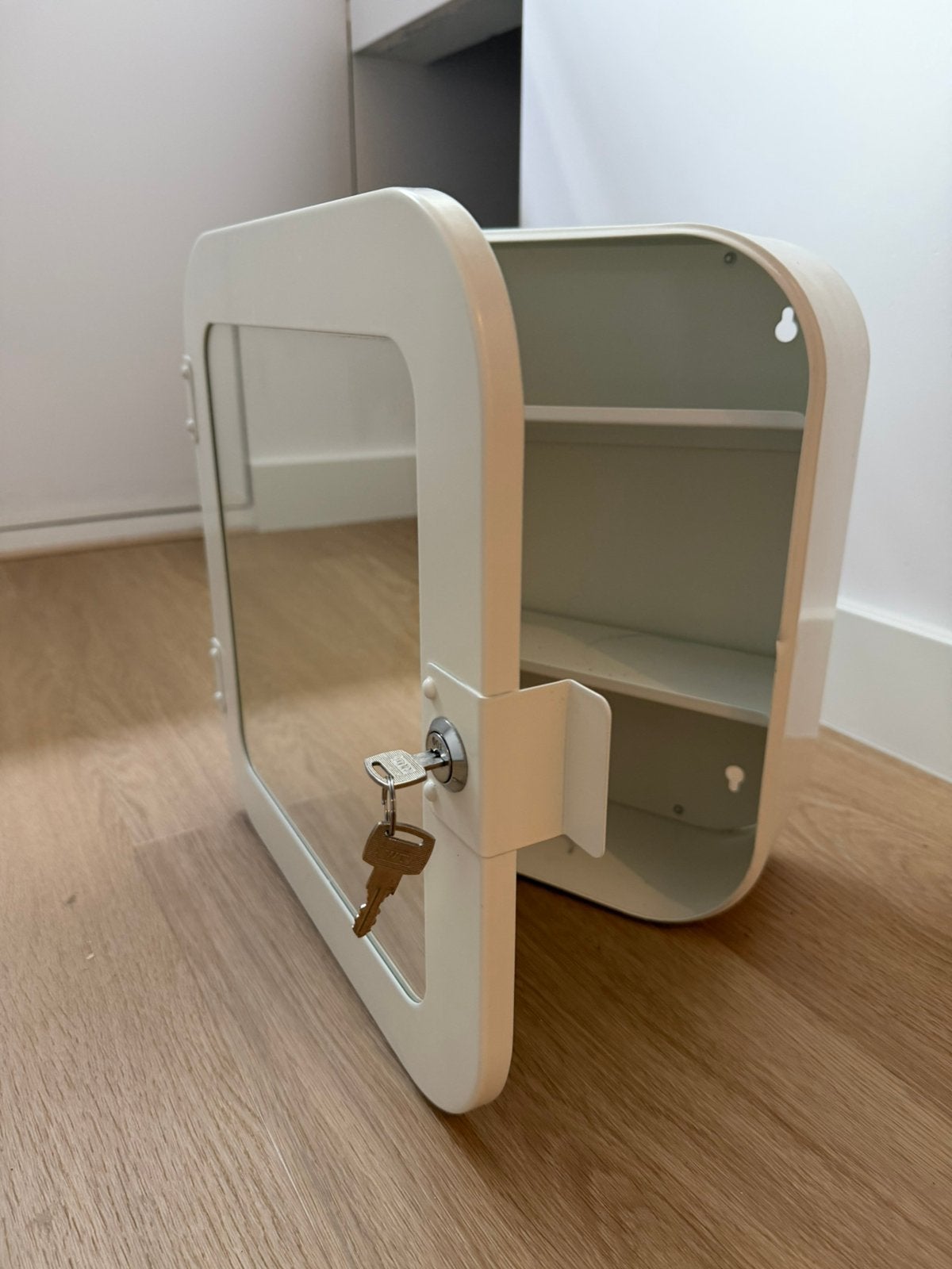 Ikea Gunnern - Spiegelkast / lockerkastje / medicijnkastje, Ophalen, Zo goed als nieuw
