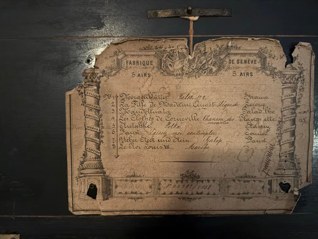 Antieke speeldoos met ingelegd patroon, werkend, Antiek en Kunst, Ophalen of Verzenden