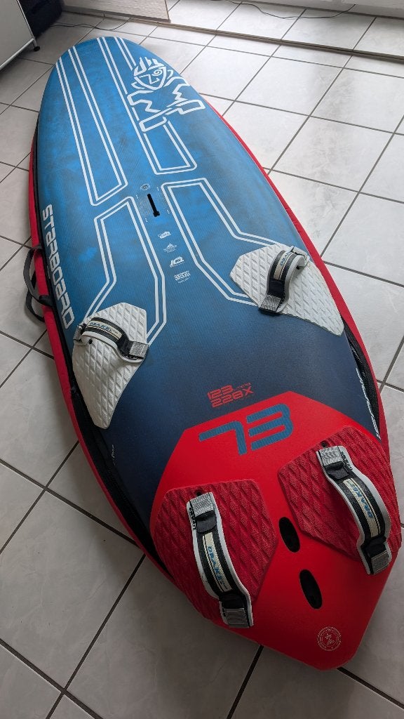 Starboard Isonic 73 Slalomboard, model 24/25, licht gebruikt, Ophalen, Met voetbanden, Gebruikt, Minder dan 250 cm