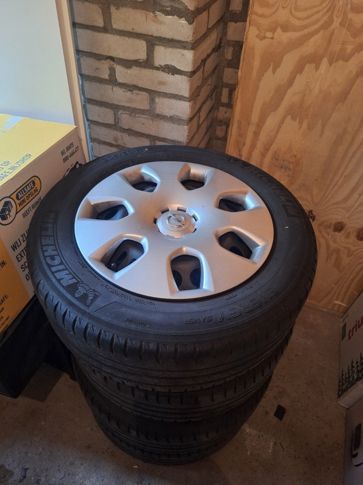 Opel Astra J Michelin  205/60 R16 5x105 zomerbanden, Auto-onderdelen, Ophalen, Gebruikt, 16 inch, Banden en Velgen