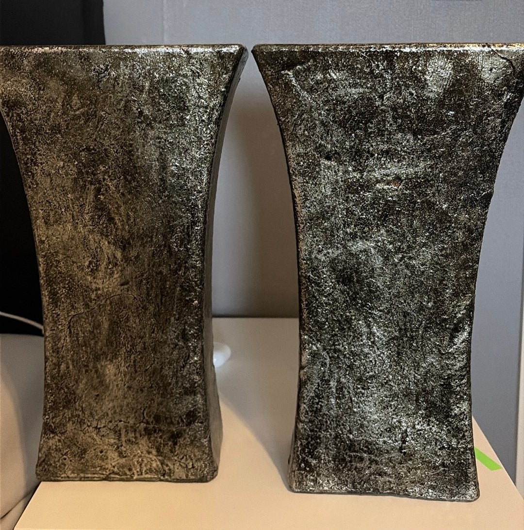 2 zilverkleurige hoge potten/ vazen 40 cm hoog., Ophalen, Kunststof, Rond, Zo goed als nieuw