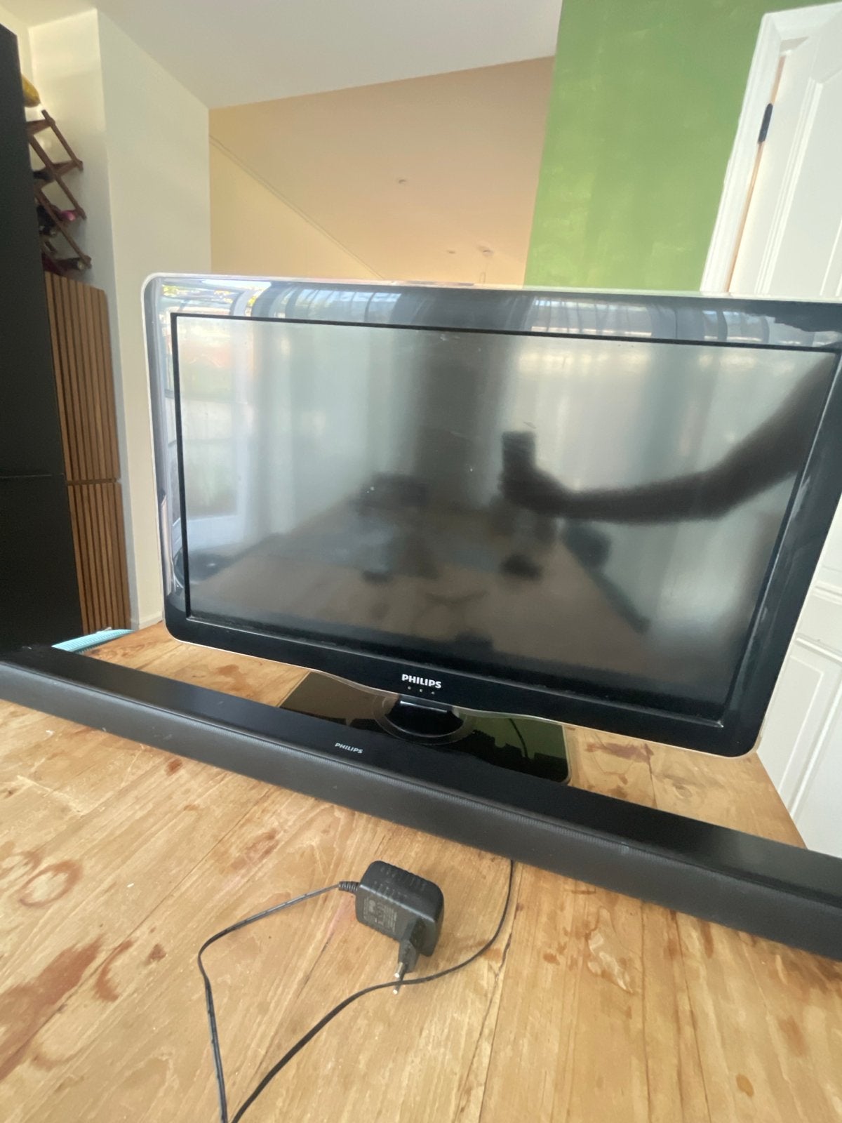 Philips TV met gratis soundbar, Ophalen, Philips, Gebruikt, 50 Hz