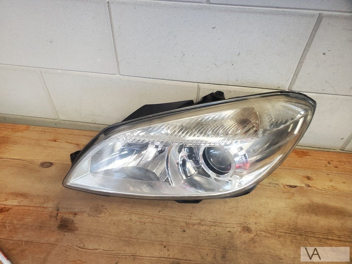 Skoda Fabia 2010 - 2014 koplamp links met lens 1 oor af €50, Gebruikt, -, -, Ophalen of Verzenden