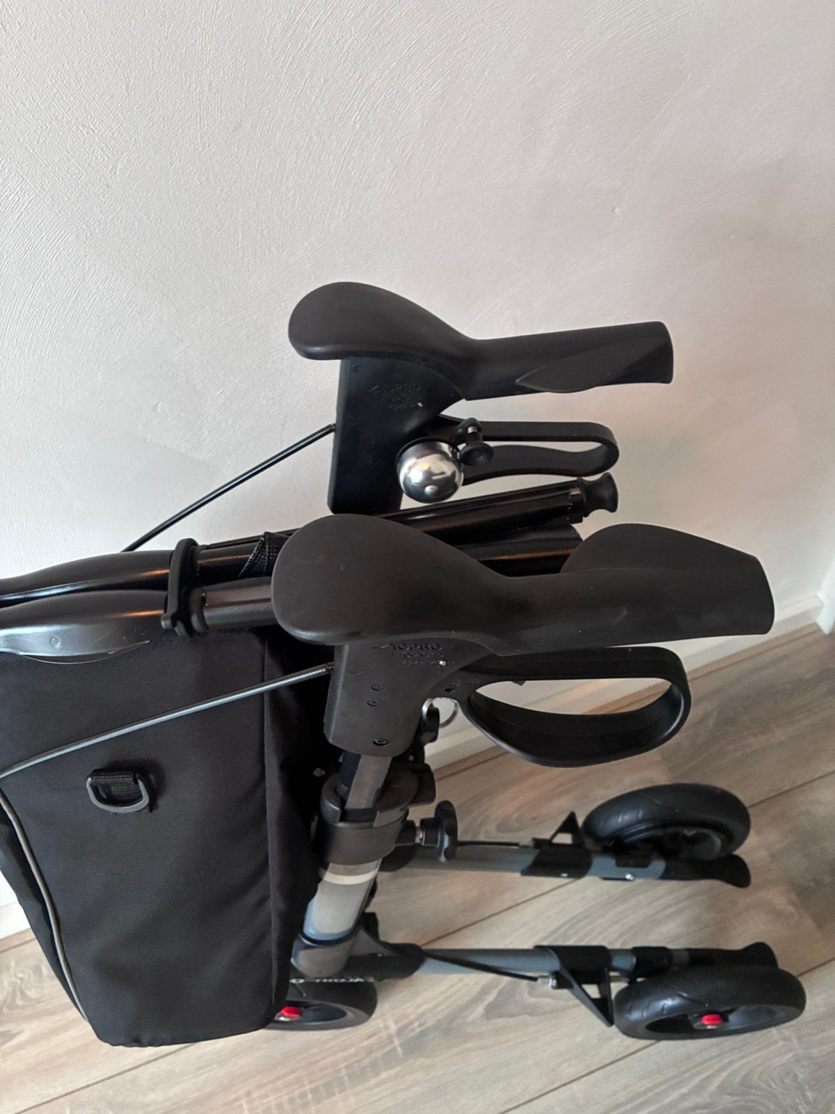 ZGAN rollator Topro troja mt.M lichtgewicht opvouwbaar, Diversen, Ophalen, Opvouwbaar, Zo goed als nieuw