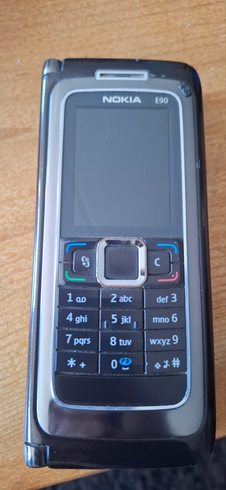 Nokia E90 Communicator - Voor verzamelaar of onderdelen, Overige modellen, Zwart, Fysiek toetsenbord, 3 tot 6 megapixel