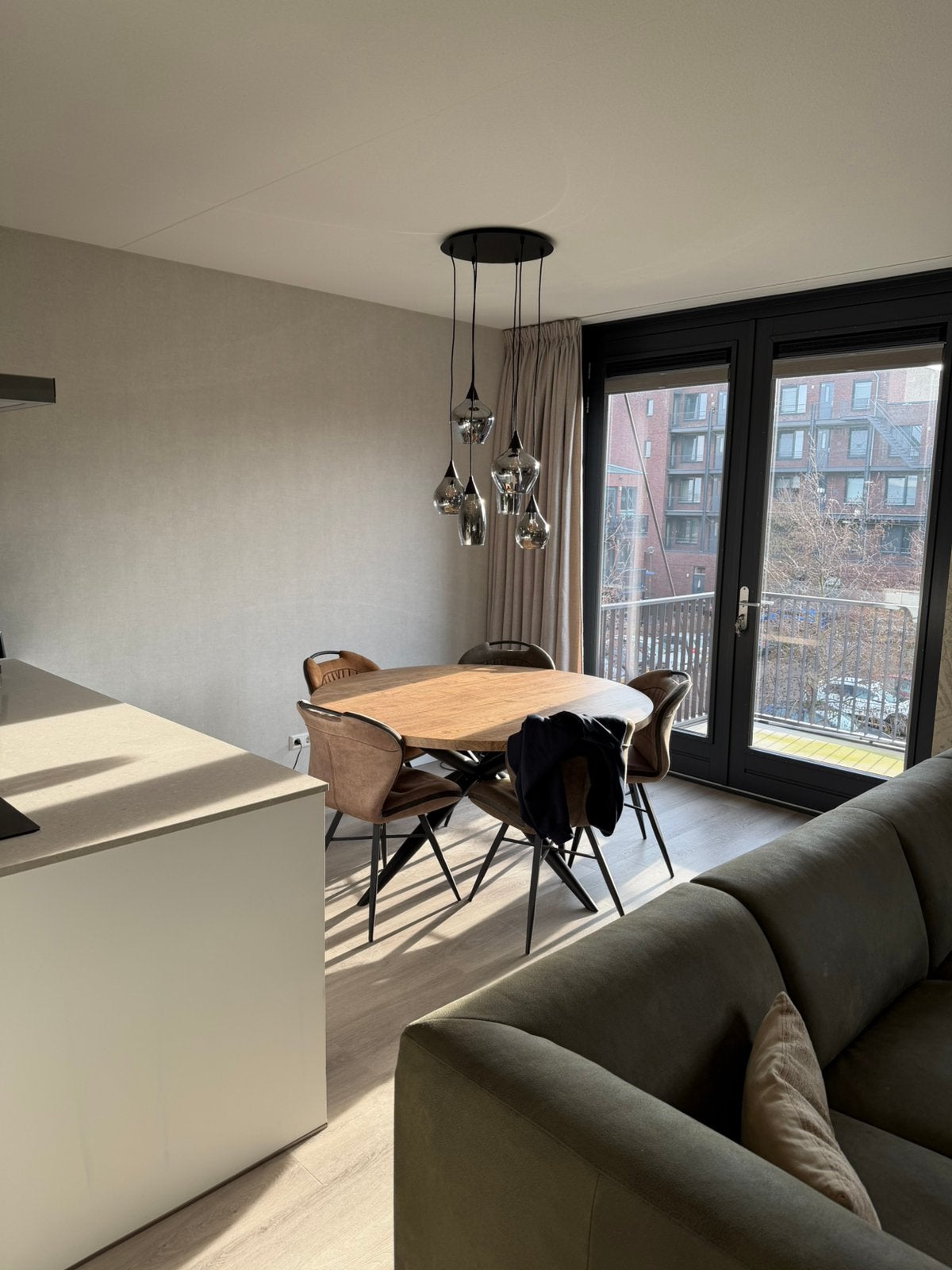 Prachtige industriële hanglamp met 6 glazen (smoke glass), Huis en Inrichting, Ophalen, Zo goed als nieuw, Glas