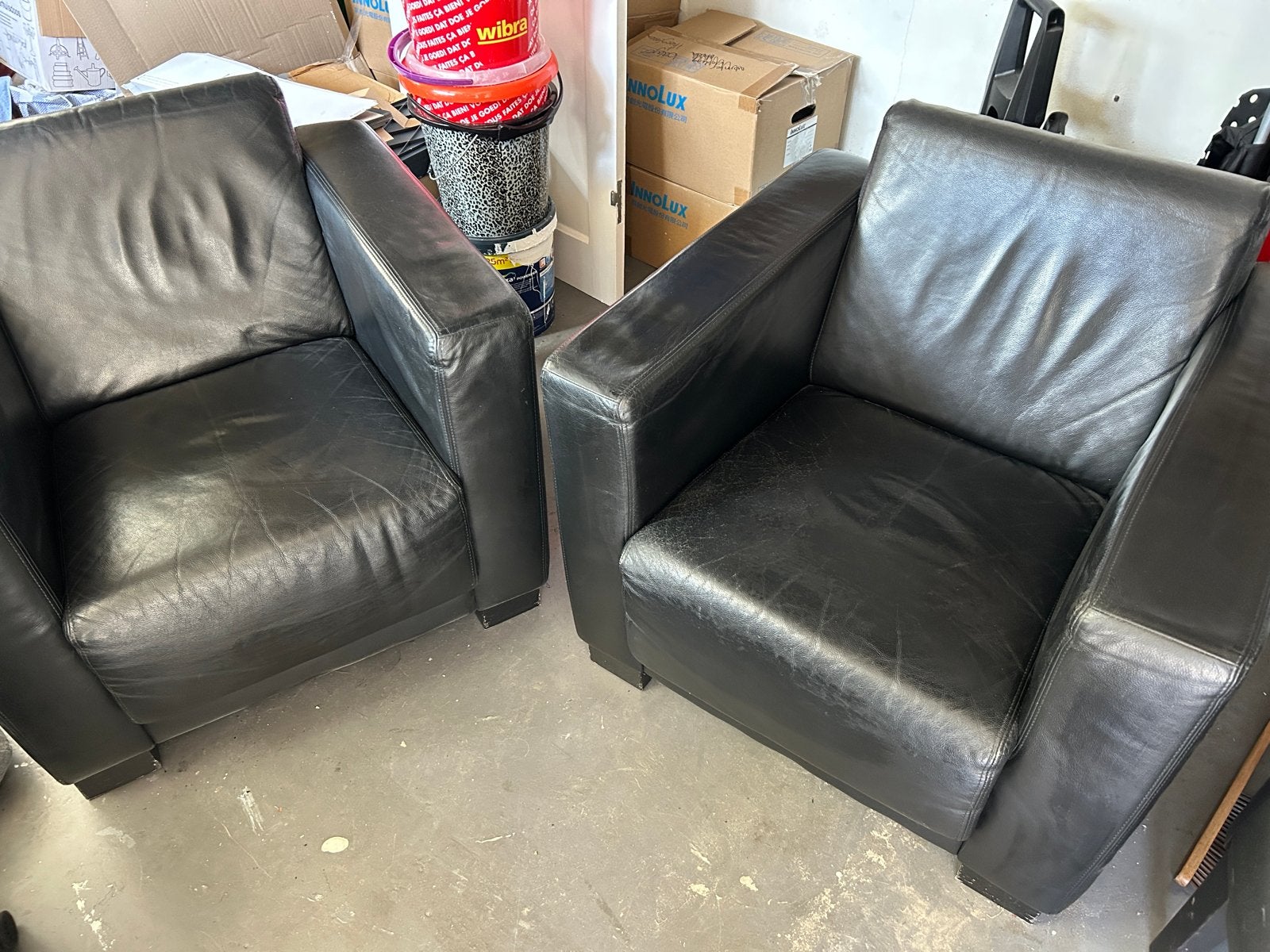 GRATIS af te halen - Twee zwarte leren fauteuils - Gebruikt, Ophalen, Gebruikt, Leer, 75 tot 100 cm