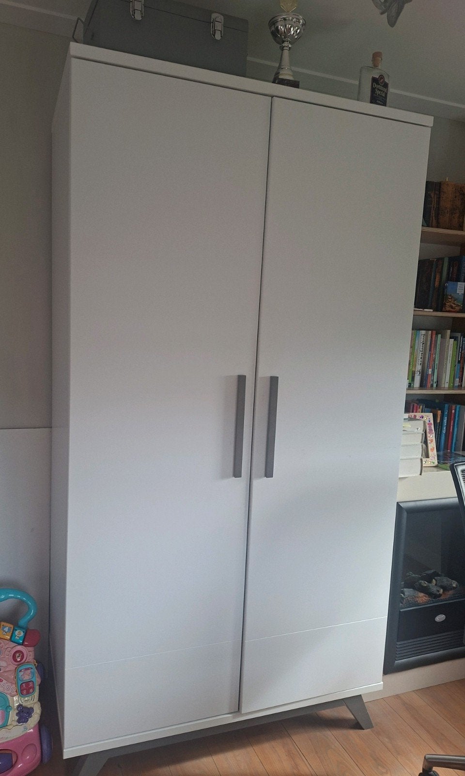 Foto 4 van Bopita Levi babykamer: commode, ledikantje en kast!