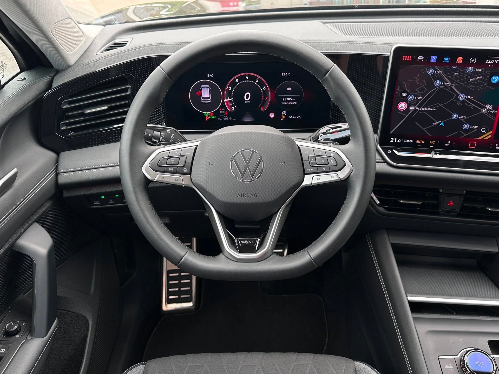 Volkswagen TIGUAN 1.5 eTSI DSG|360 Camera|Elektrische Trek, Auto's, Dealer onderhouden, Euro 6, 4 cilinders, Leder en Stof