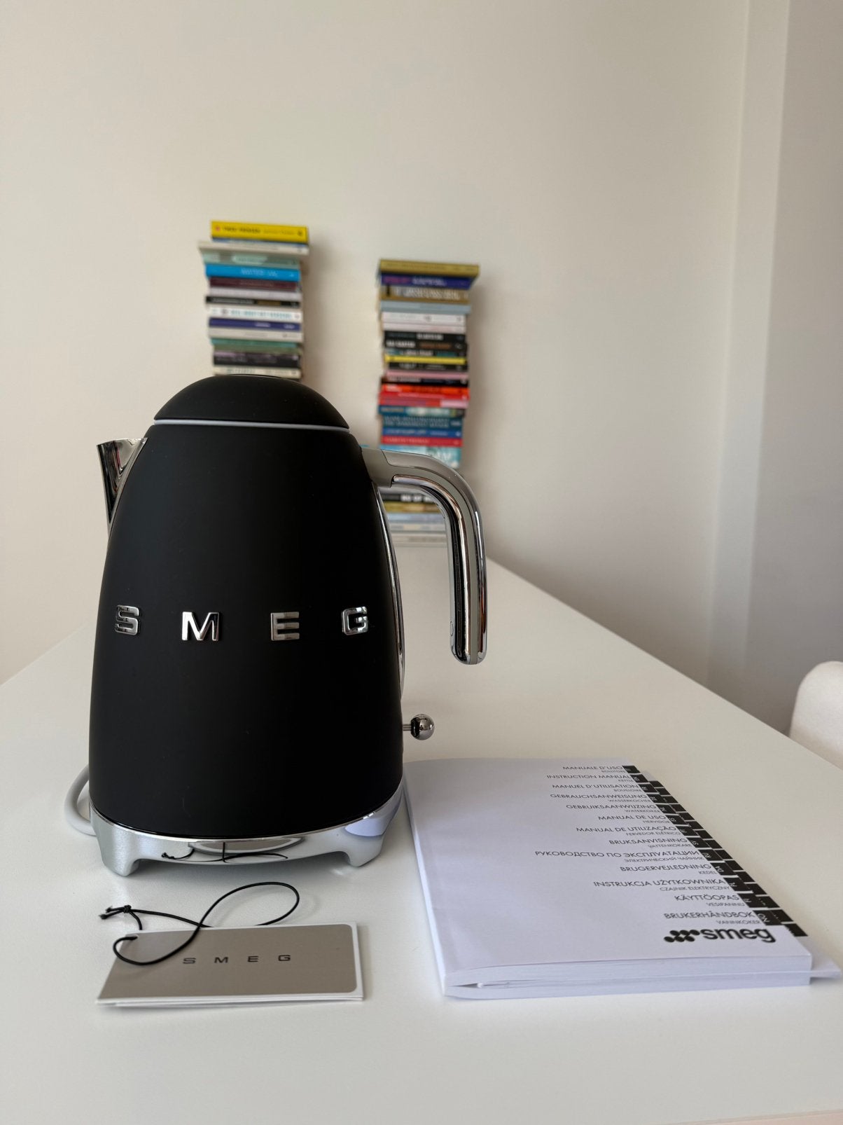 SMEG Elektrische waterkoker Zwart, 1 tot 2 liter, Ophalen of Verzenden, Zo goed als nieuw