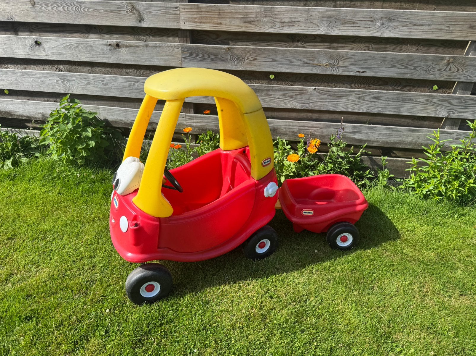 Little tikes cozy coupe + trailer, Ophalen, Gebruikt