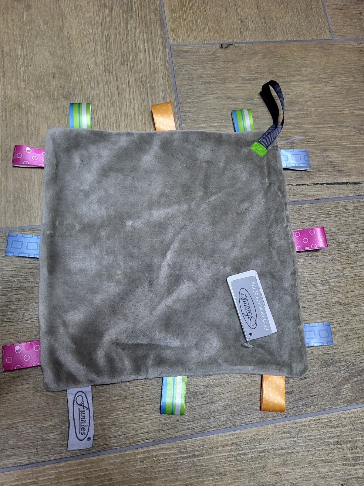 Funnies Knuffeldoekje met Labels - Grijs, Ophalen of Verzenden, Nieuw