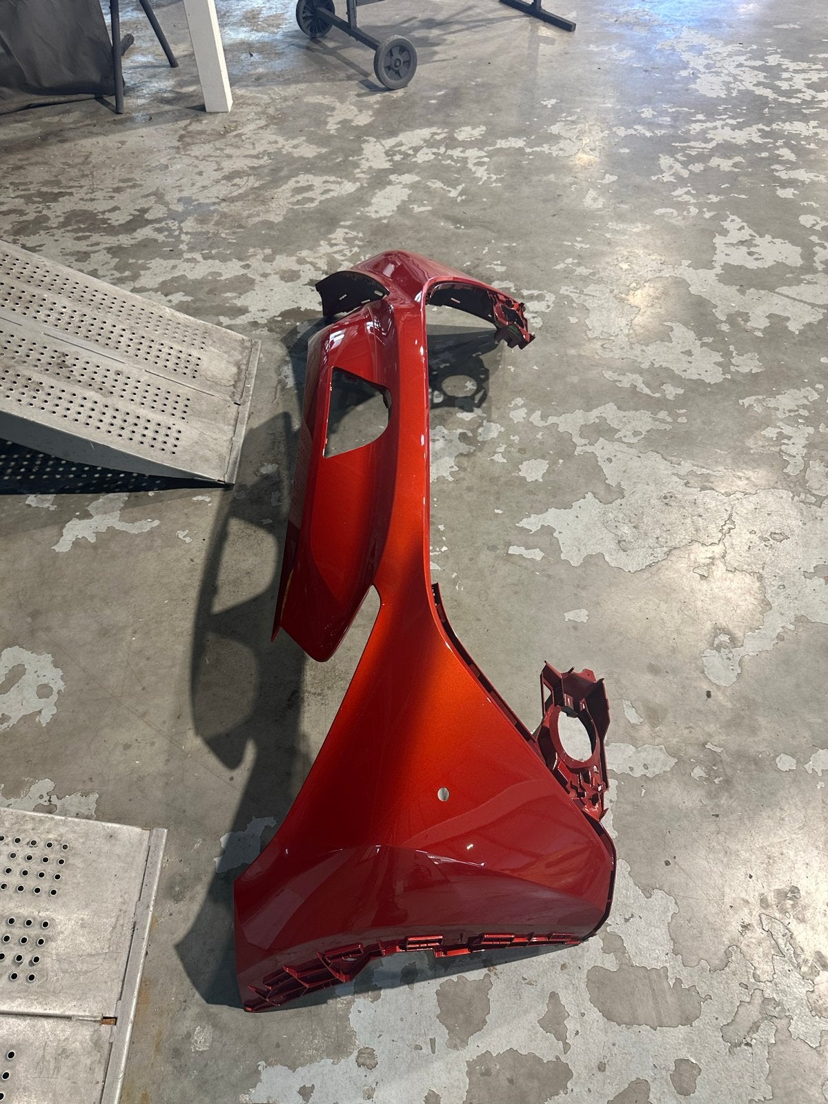 Toyota Aygo X Voorbumper Rood (2020-2023), Auto-onderdelen, Carrosserie en Plaatwerk, Gebruikt, Voor, Ophalen of Verzenden, Toyota