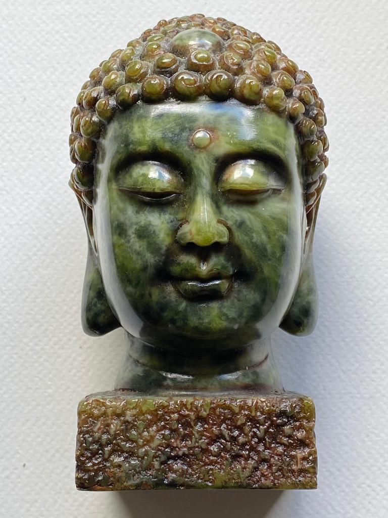 Jade Boeddha hoofd, zwaar, 650 gram, 12,5 x 7,5 x 7,5 cm, Ophalen of Verzenden