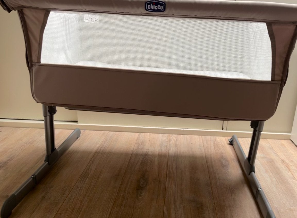 Chicco Next2Me Co-sleeper - Zo goed als nieuw, Kinderen en Baby's, Ophalen of Verzenden, Zo goed als nieuw, Wieg