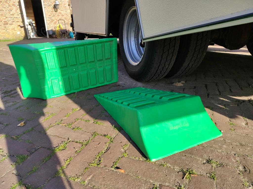 Oprijplaten voor camper dubbel lucht of extra brede banden, Ophalen of Verzenden, Minder dan 10 m²