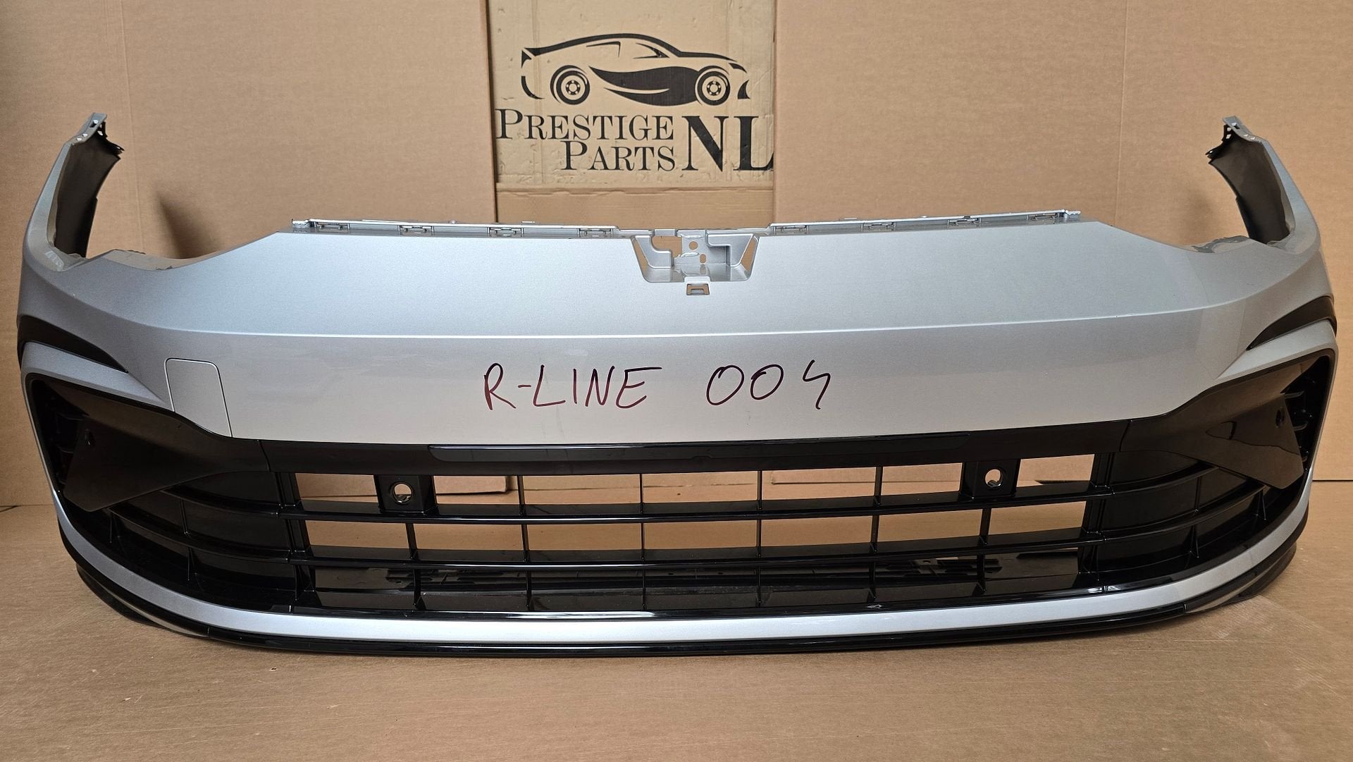 Voorbumper VW Golf 8 VIII R-LINE ORIGINEEL 4xPDC 5H0807221G, Auto-onderdelen, Gebruikt, -, Ophalen of Verzenden, Bumper