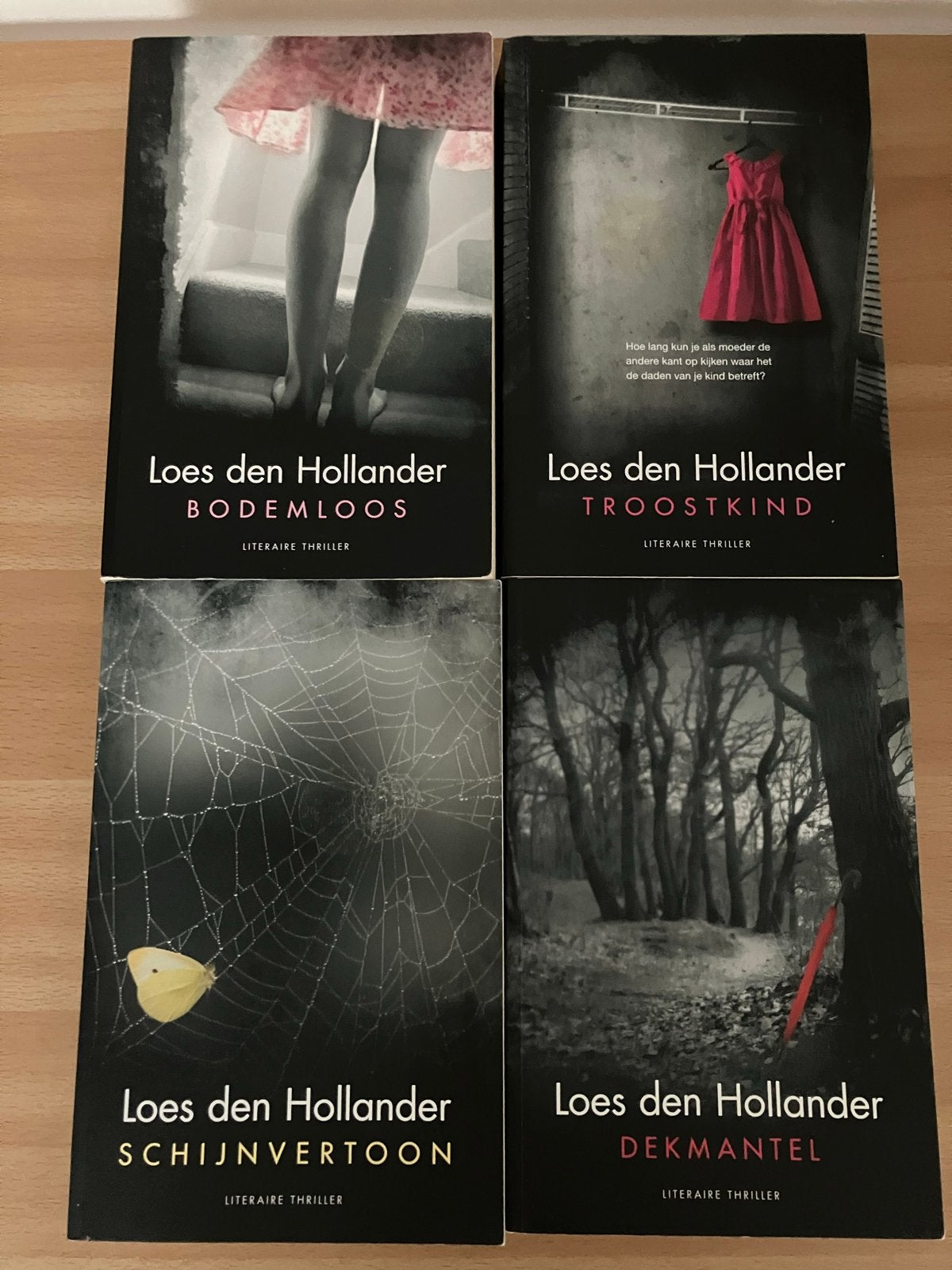 4x Loes den Hollander, Ophalen of Verzenden, Gelezen
