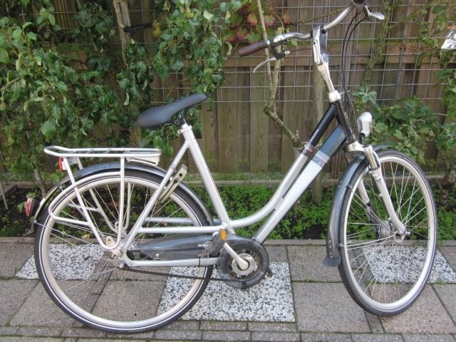 Batavus Locarno Damesfiets - Gebruikt, Goede Staat/28inch, Ophalen, Gebruikt, Velgrem, (Extra) lage instap