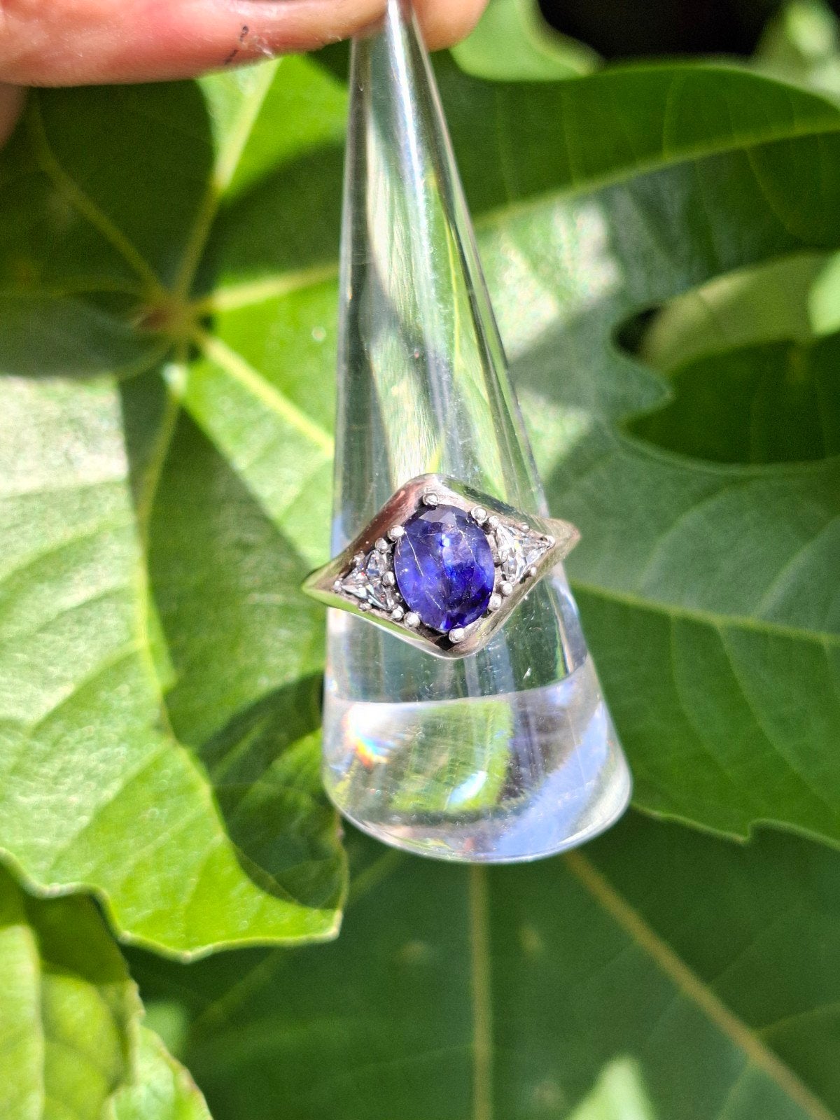 Prachtige Zilveren Handgemaakte Ring met Natuurlijke Saffier, 18 tot 19, Nieuw, Ophalen of Verzenden, Met edelsteen