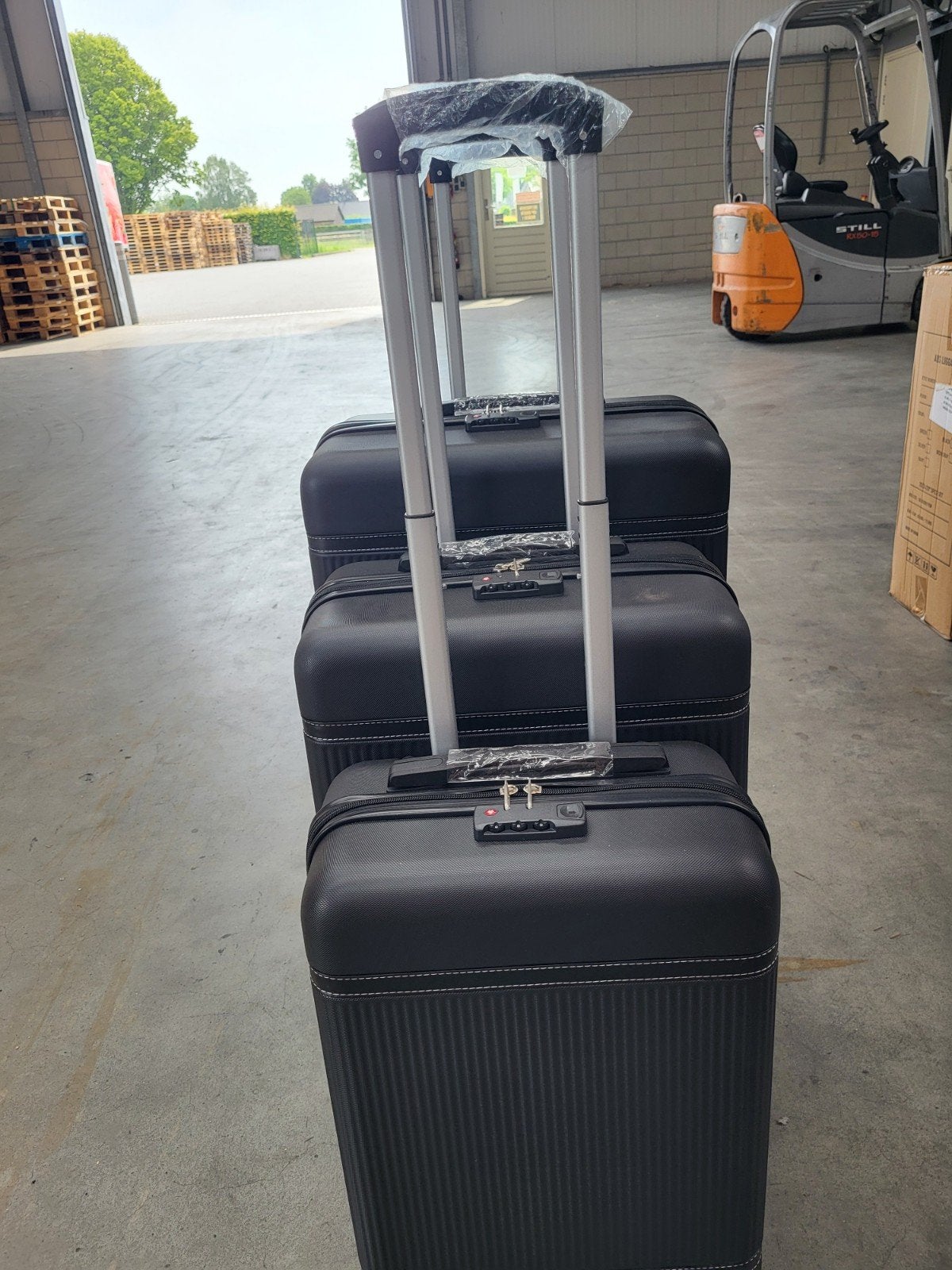 Kofferset zwart, 45 tot 55 cm, Nieuw, Leer, Ophalen of Verzenden