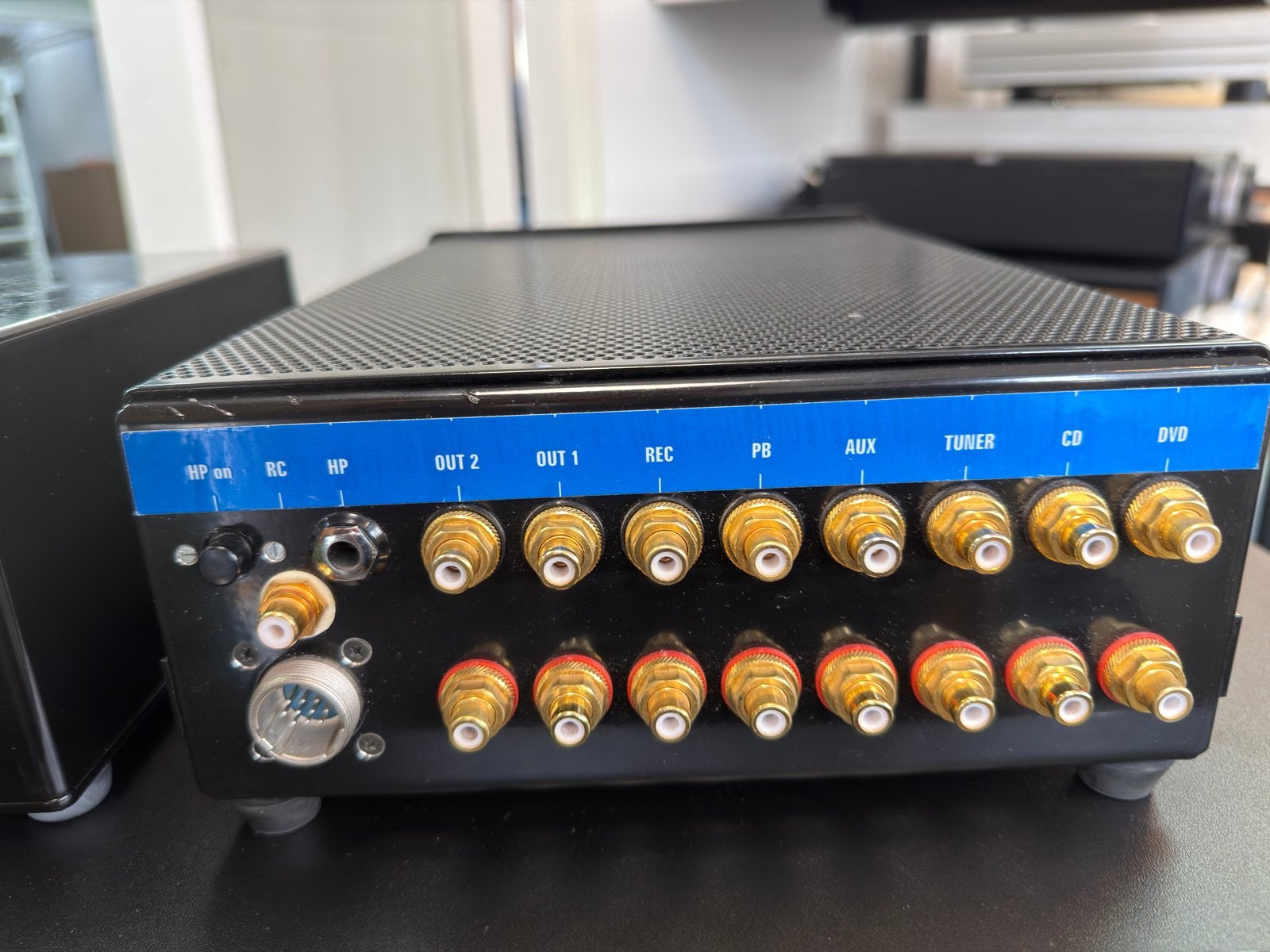 Aitos LV302 voorversterker, Audio, Tv en Foto, Versterkers en Receivers, Overige merken, Gebruikt, Aitos, Ophalen of Verzenden