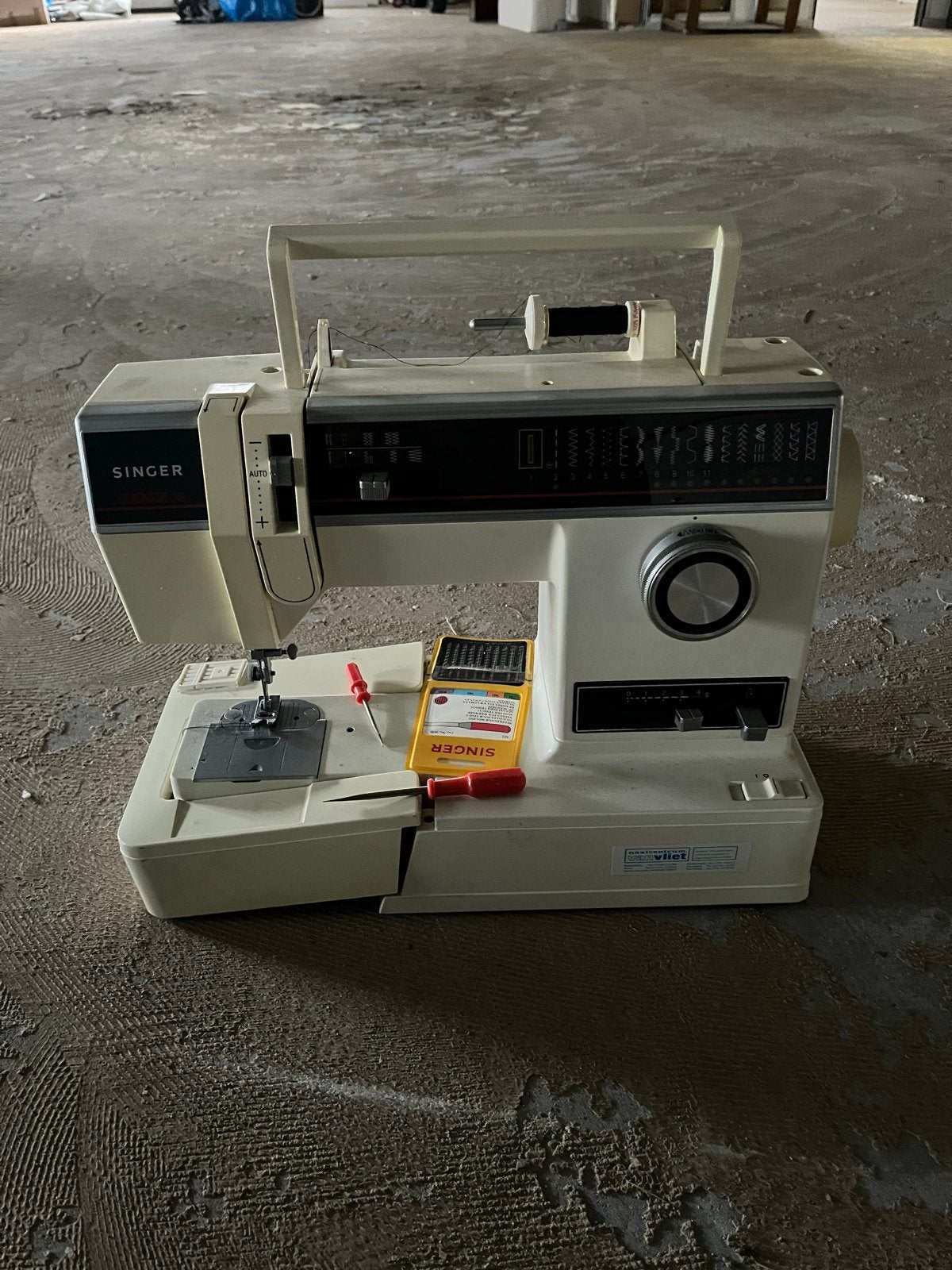 Singer Naaimachine Serenade 20 met Koffer, Ophalen, Gebruikt, Naaimachine, Singer