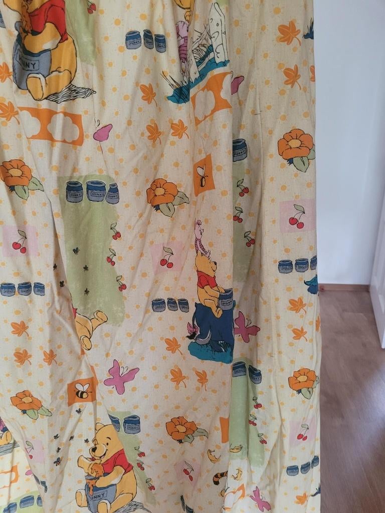 Winnie the Pooh gordijnen, 150 tot 200 cm, Zo goed als nieuw, 150 tot 200 cm, Zwart