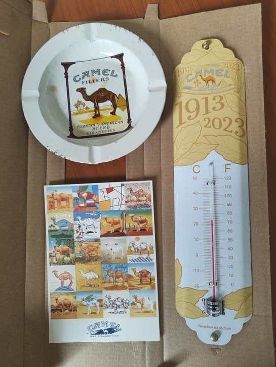Vintage metalen Asbak Camel metaal - kaart en barometer, Verzamelen, Ophalen of Verzenden, Nieuw, Asbak