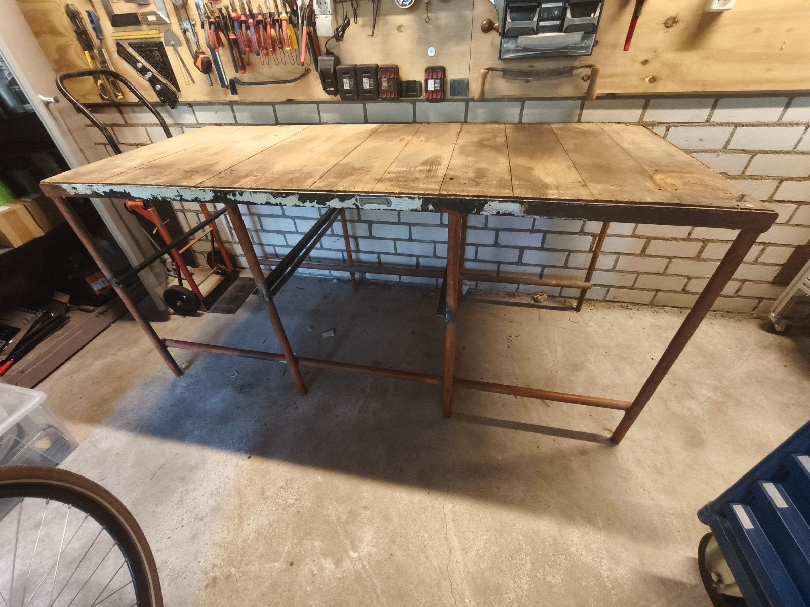 Werkbank gratis af te halen - 190x80x90 cm, Doe-het-zelf en Verbouw, Ophalen, Gebruikt