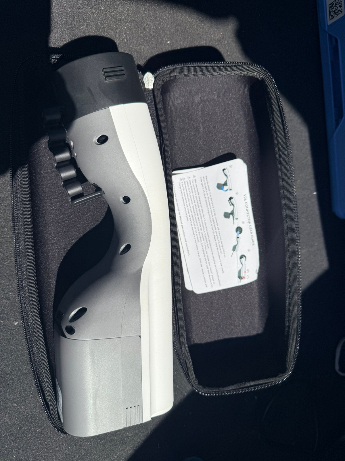 Orginele Hyundai V2L adapter, Ophalen, Zo goed als nieuw