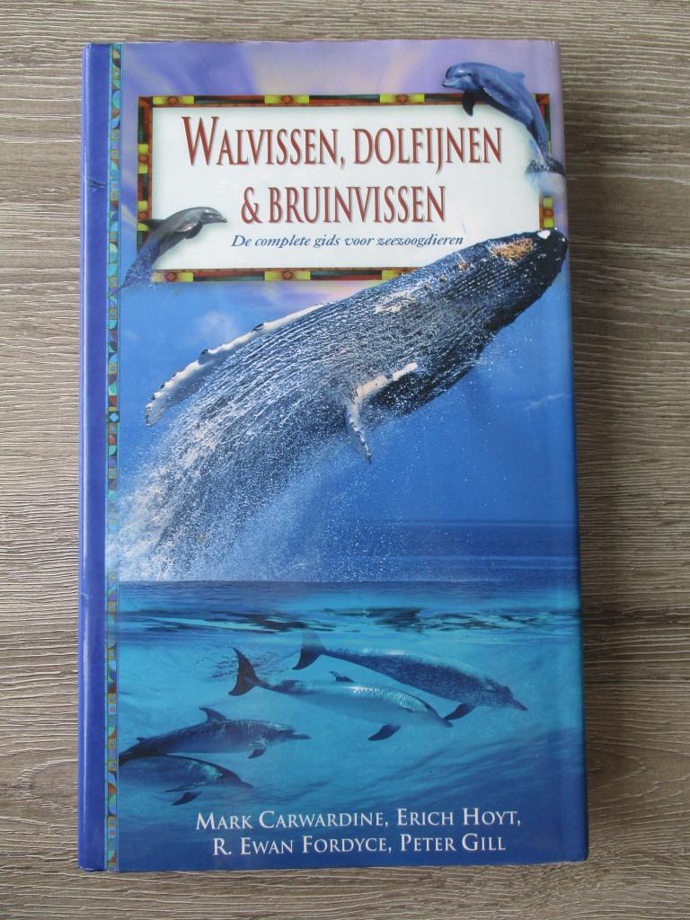 Walvissen, Dolfijnen & Bruinvissen, Ophalen of Verzenden, Gelezen, Honden