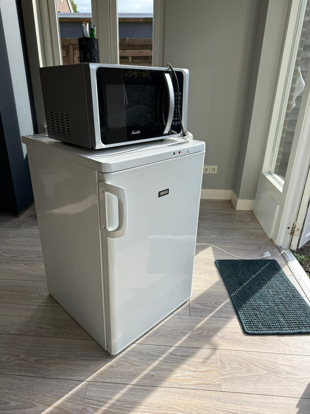 Zanussi vriezer 3 laden, Minder dan 85 cm, Minder dan 60 cm, Zo goed als nieuw, Vrijstaand